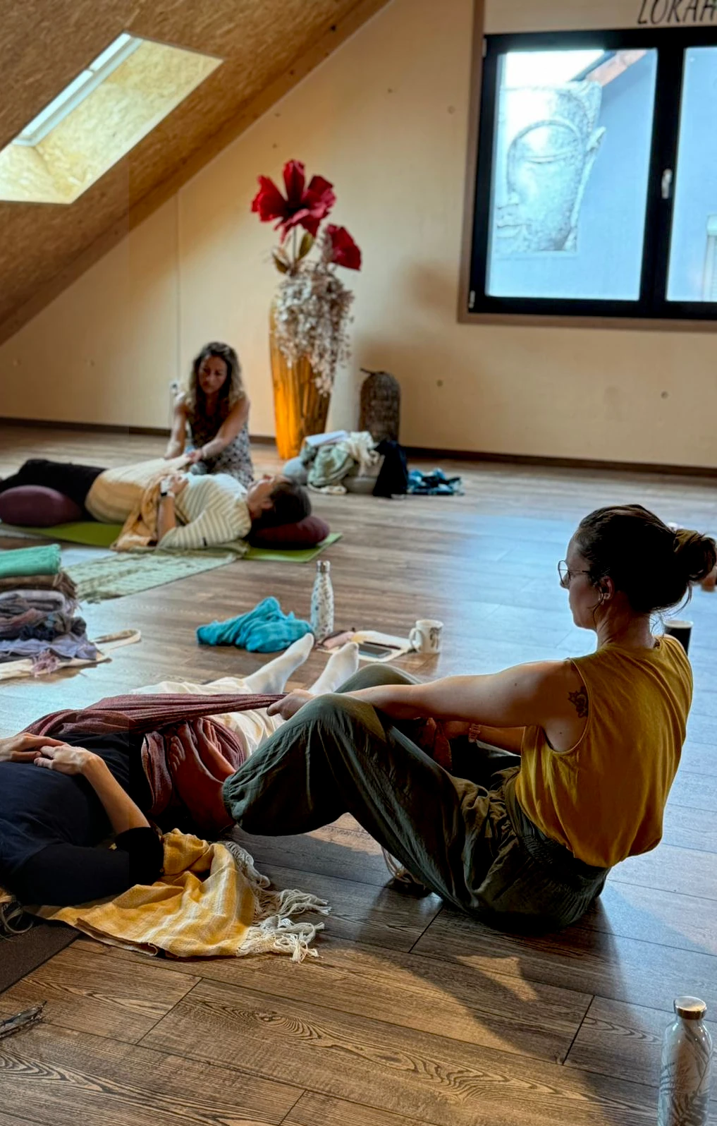 Deux praticiennes Rebozo certifiées de l'Association suisse du Rebozo